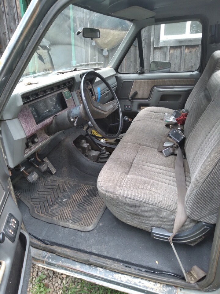 I painted the cab floor in bedliner and reinstalled the interior